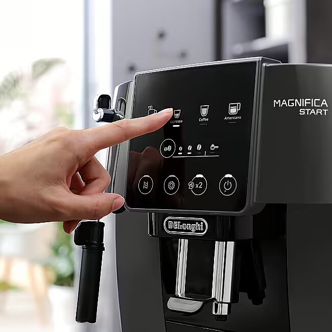 DeLonghi Magnifica Black 0132220079 ECAM220.22.GB