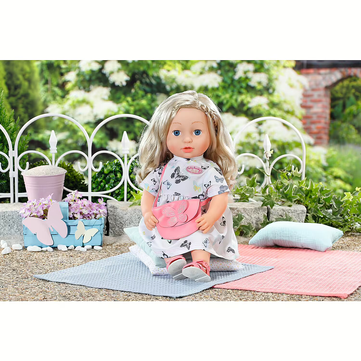 Baby annabell coat hangers outlet